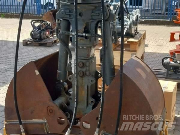 Liebherr GM 8 B Drapáky