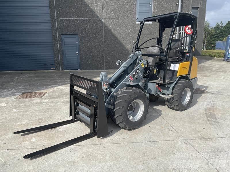 GiANT V 452 T XTRA Kolesové nakladače