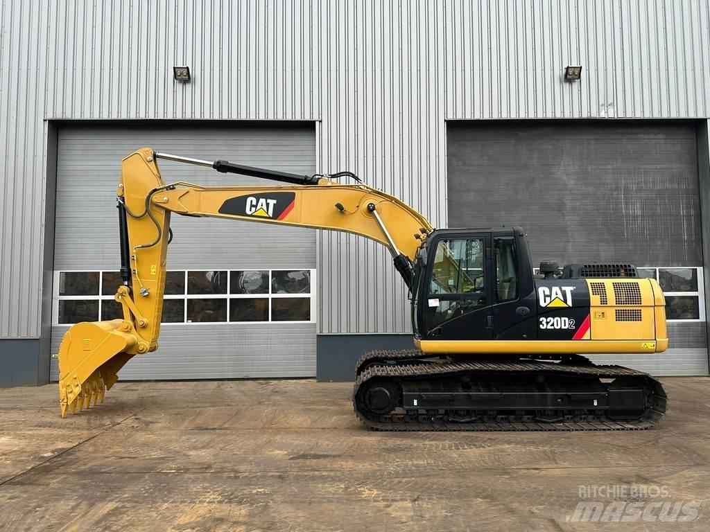 CAT 320D2 Pásové rýpadlá