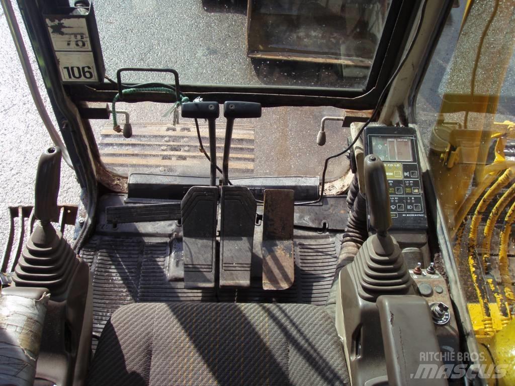 Komatsu PC120-5 Pásové rýpadlá