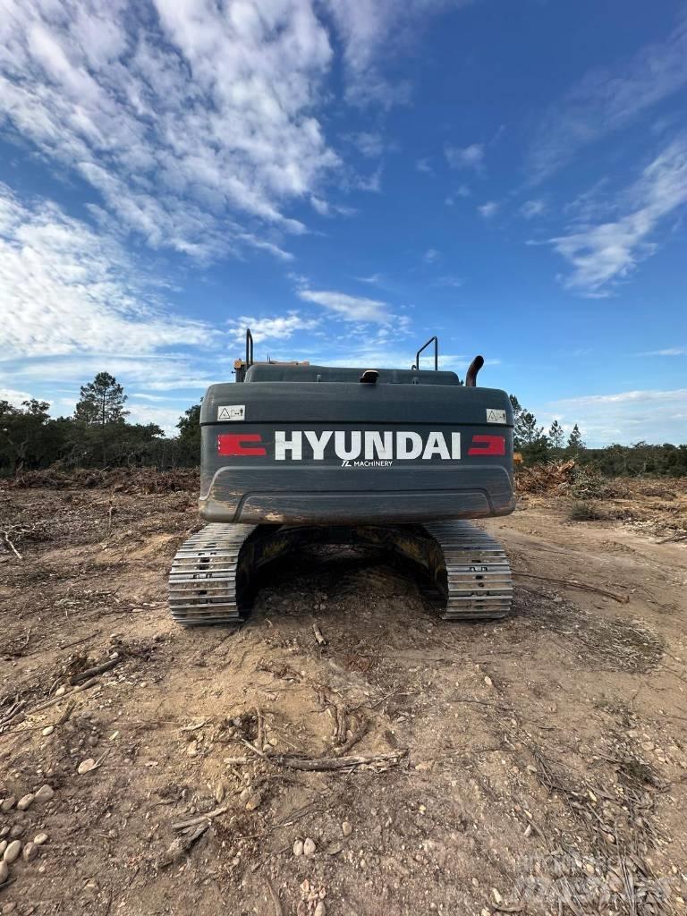 Hyundai HX 260 L Pásové rýpadlá