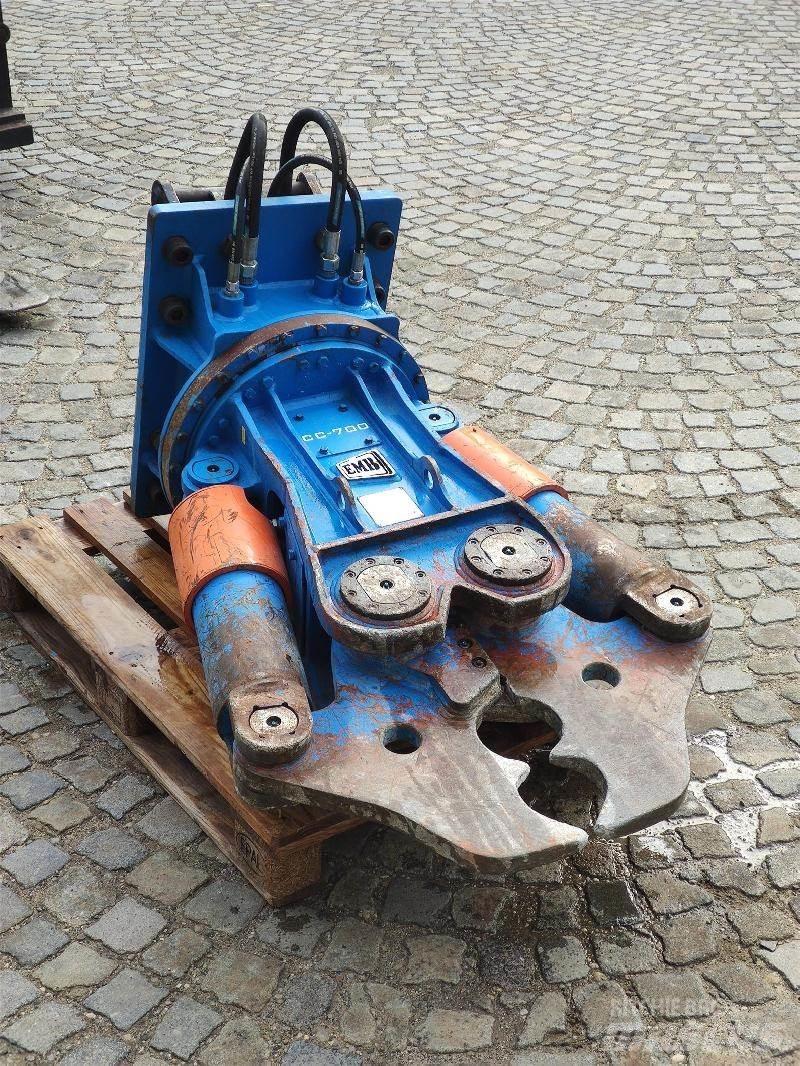  EMB CC700 Frézy, nožnice