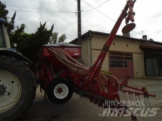 Kverneland DV6 DV6 Mechanické sejačky