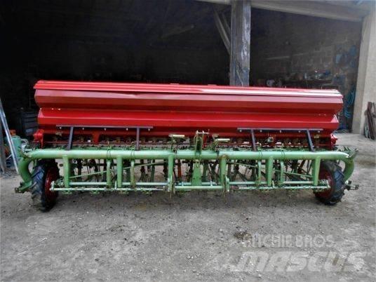 Nodet GC MAX GC MAX Mechanické sejačky