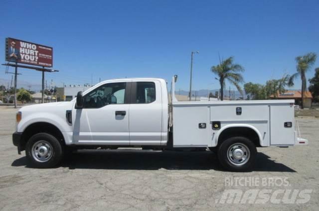 Ford F250 Vyslobodzovacie vozidlá