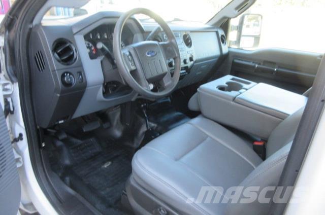 Ford F250 Vyslobodzovacie vozidlá