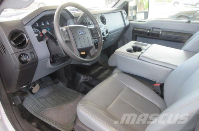 Ford F350 Vyslobodzovacie vozidlá