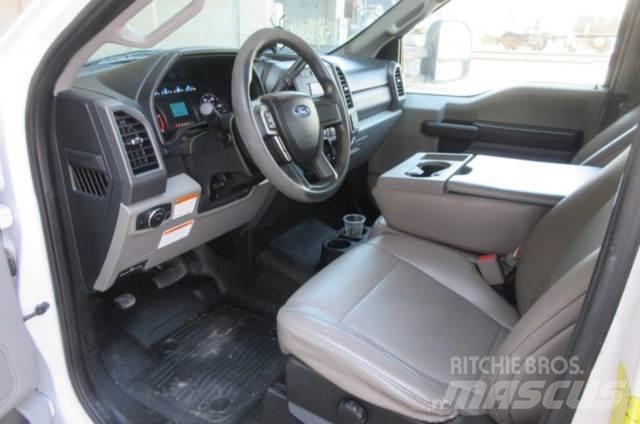 Ford F450 Vyslobodzovacie vozidlá