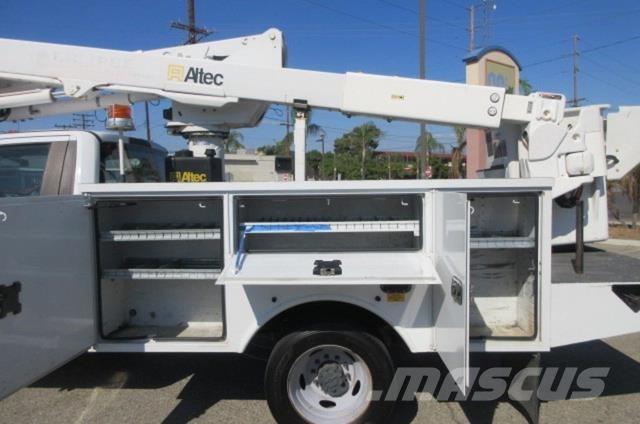 Ford F550 Vyslobodzovacie vozidlá