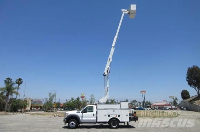 Ford F550 Vyslobodzovacie vozidlá