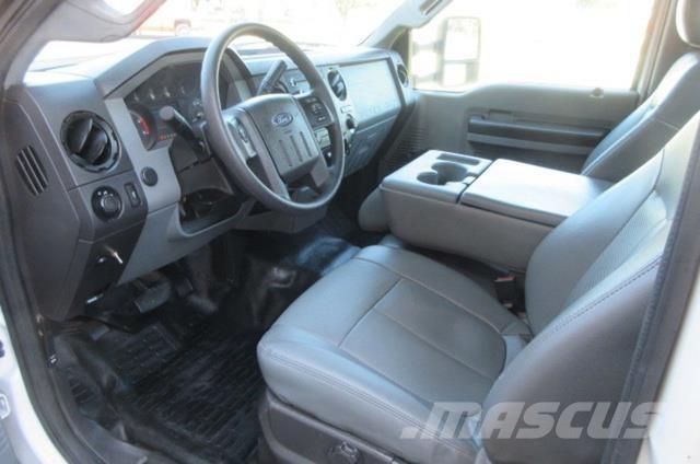 Ford F550 Vyslobodzovacie vozidlá