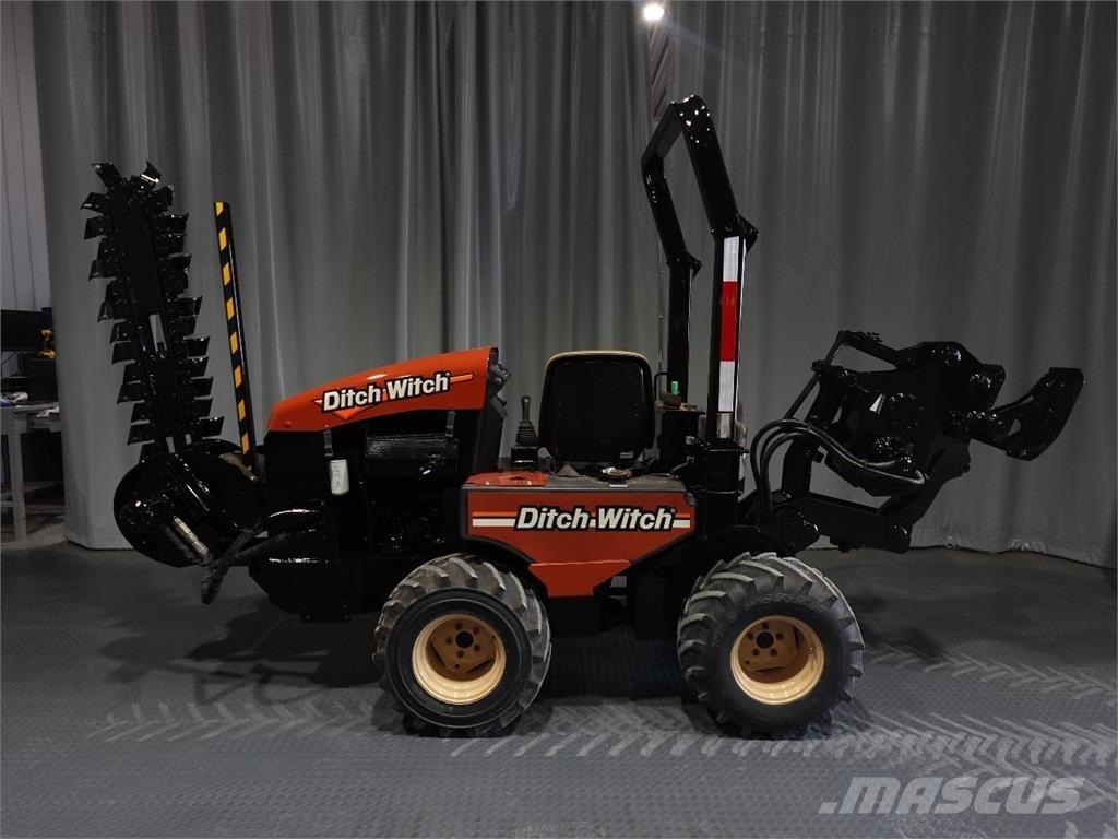 Ditch Witch 420SX Rýhovače