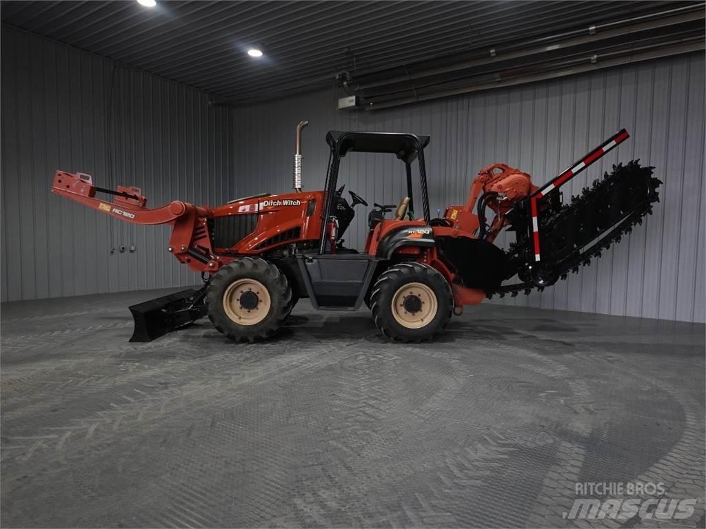 Ditch Witch RT120 Rýhovače