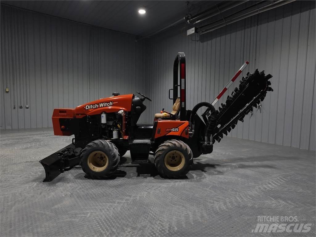 Ditch Witch rt45 Rýhovače