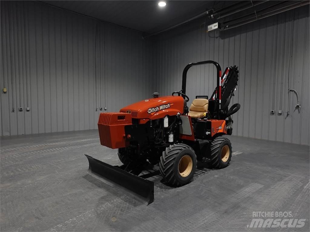 Ditch Witch rt45 Rýhovače