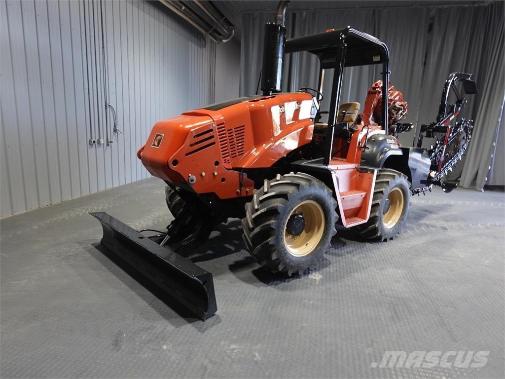 Ditch Witch RT95 Rýhovače