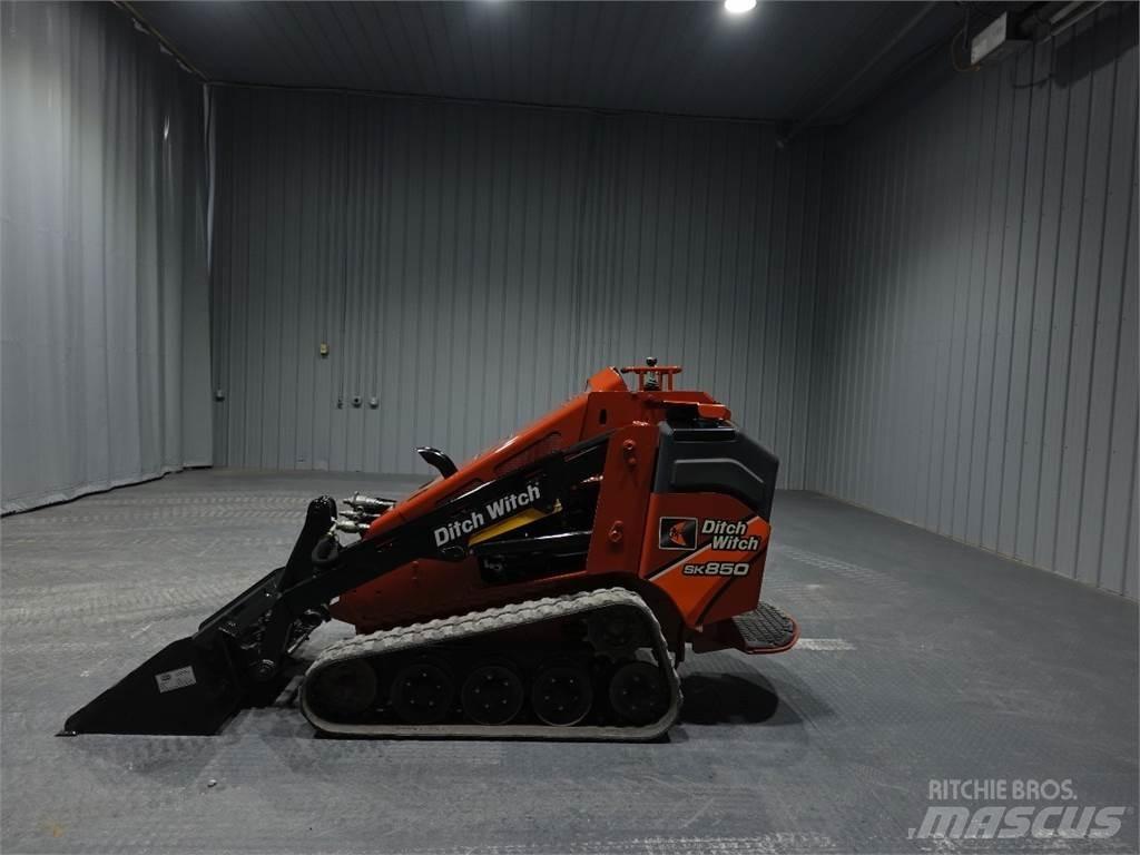 Ditch Witch SK850 Šmykom riadené nakladače