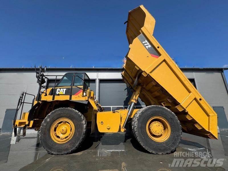CAT 772 Pevné dempry