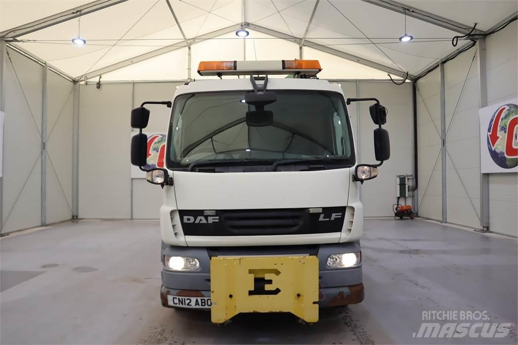 DAF LF 55.250 GULLY SUCKER Stavebníctvo - ostatné