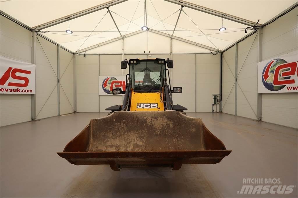 JCB 411 WHEEL LOADER Sadiace stroje