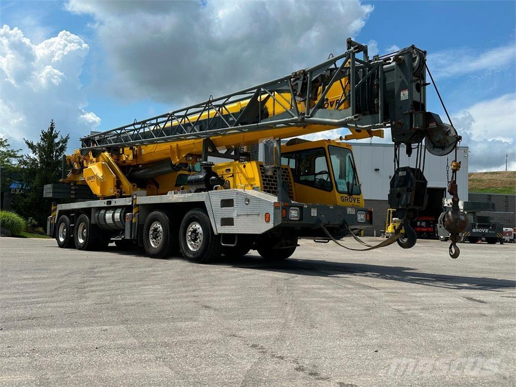 Grove TMS700E Univerzálne terénne žeriavy