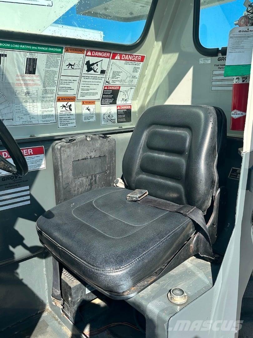 Grove YB5515 Žeriavy pre ťažký terén