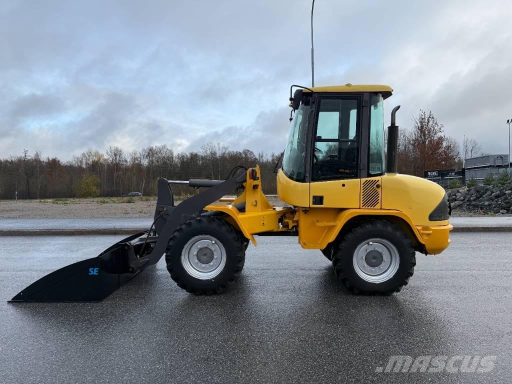 Volvo L 30 B Kolesové nakladače