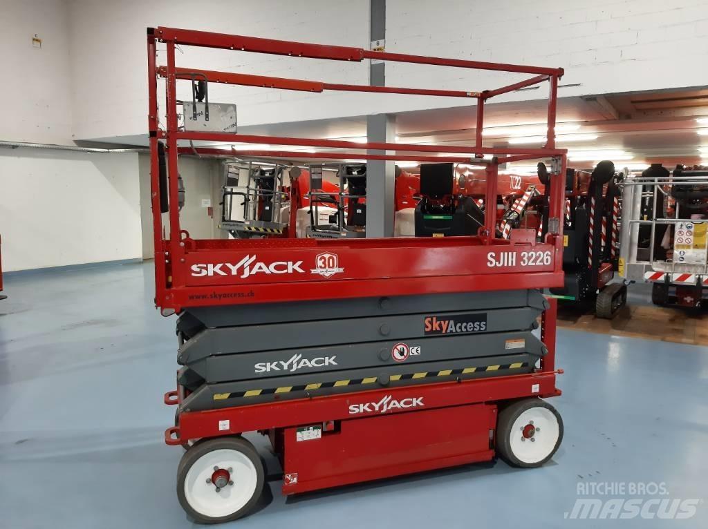 SkyJack SJIII 3226 Nožnicové zdvíhacie plošiny