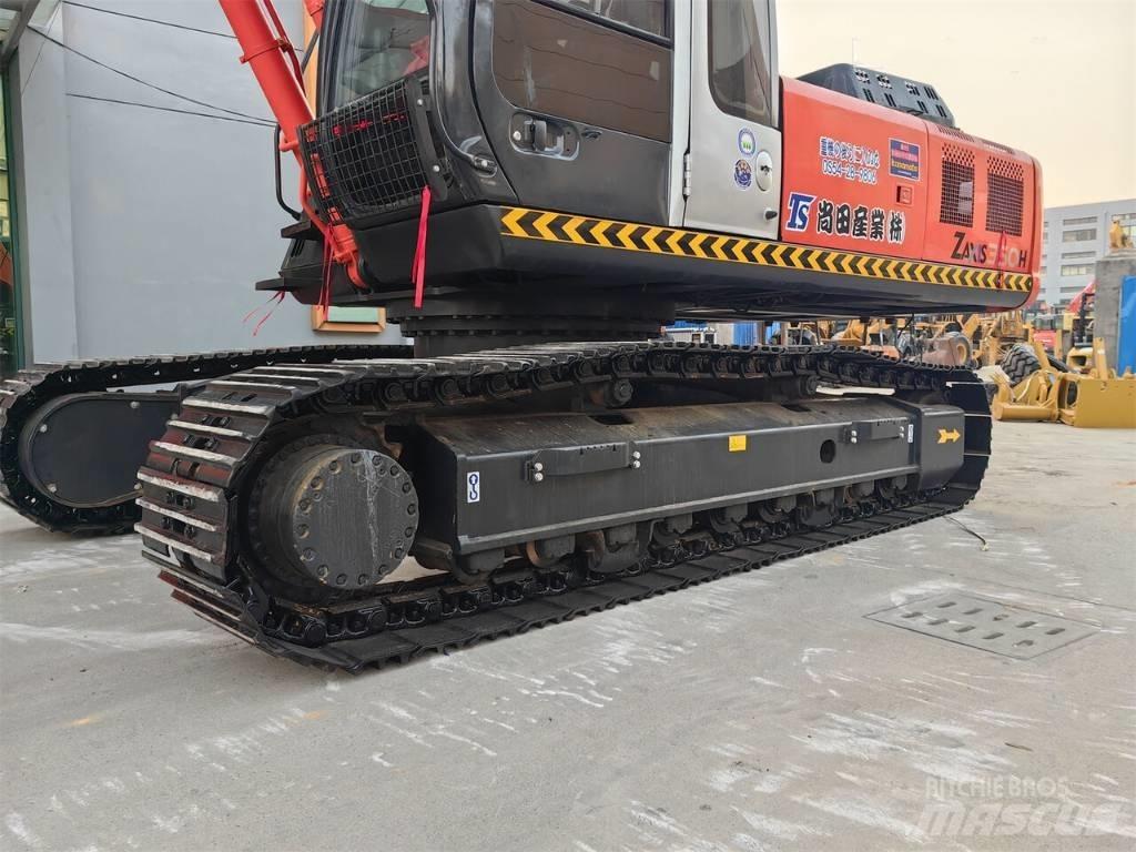 Hitachi ZX 350 H Pásové rýpadlá