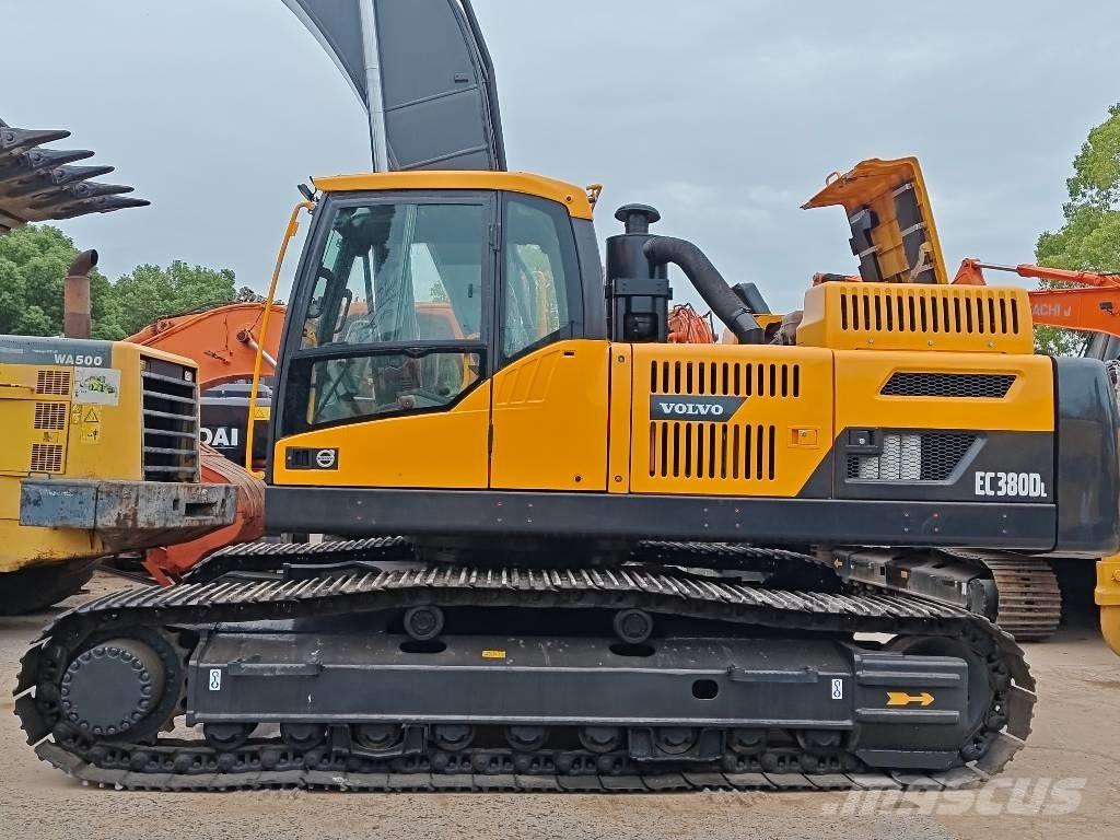 Volvo EC 380 D L Pásové rýpadlá