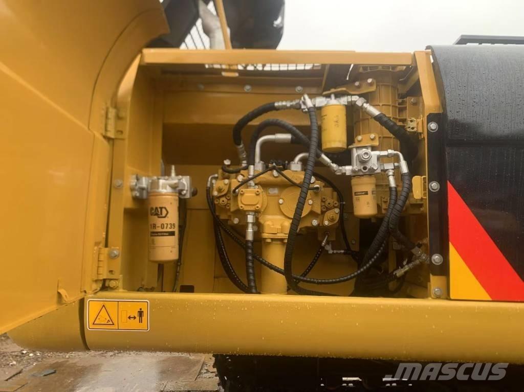 CAT 329 D Pásové rýpadlá