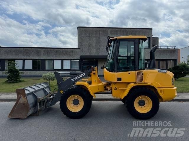 Volvo L 35 G Kolesové nakladače