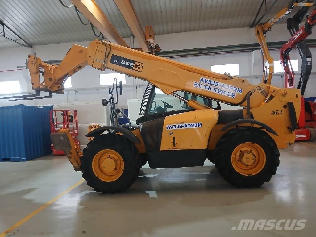 JCB 535 V 125 Teleskopické manipulátory