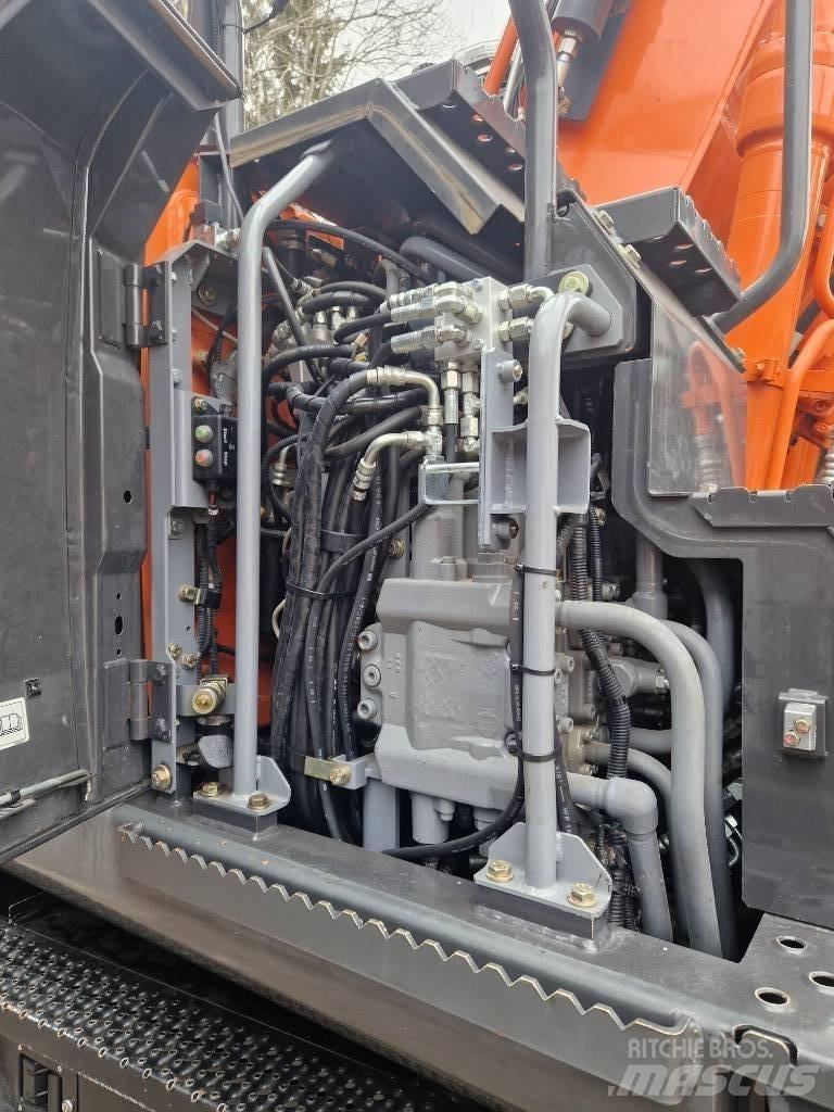 Hitachi ZX 145 W-6 Kolesové rýpadlá
