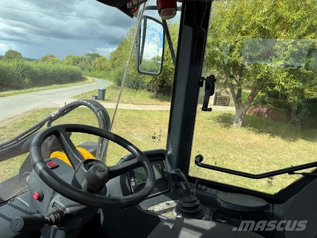 JCB 416 HT Kolesové nakladače