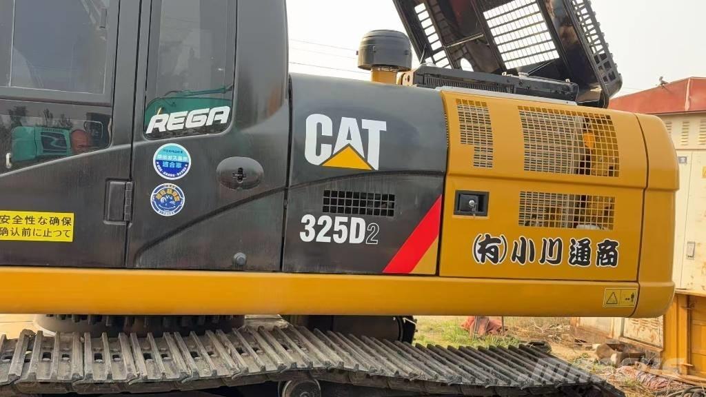CAT 325 D Pásové rýpadlá