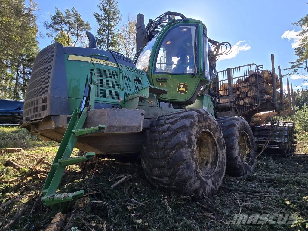 John Deere 1510G Lesné traktory