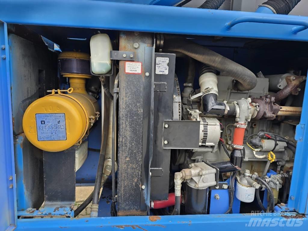 Aichi SR 21 A Teleskopické plošiny