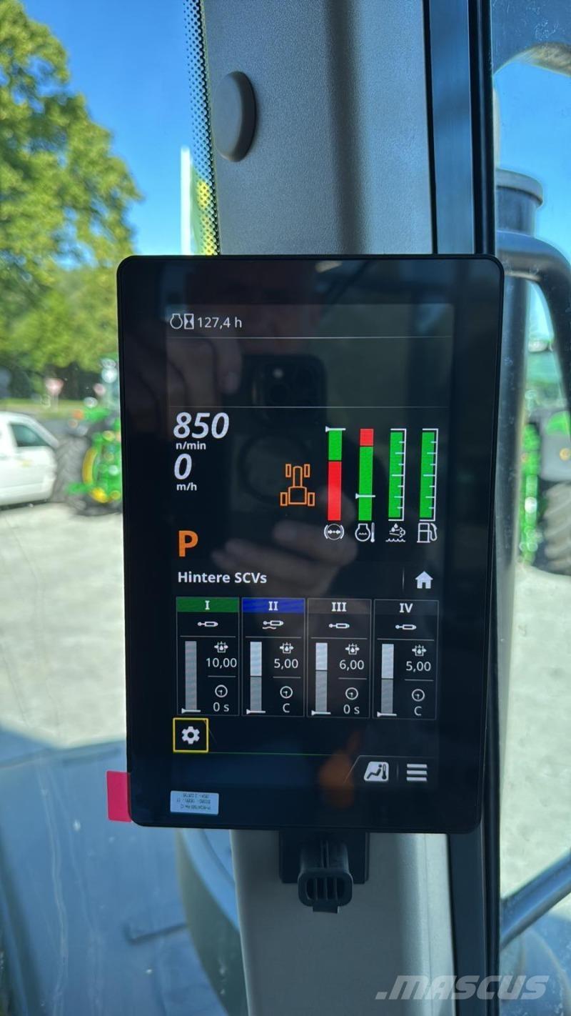 John Deere 6M185 Traktory