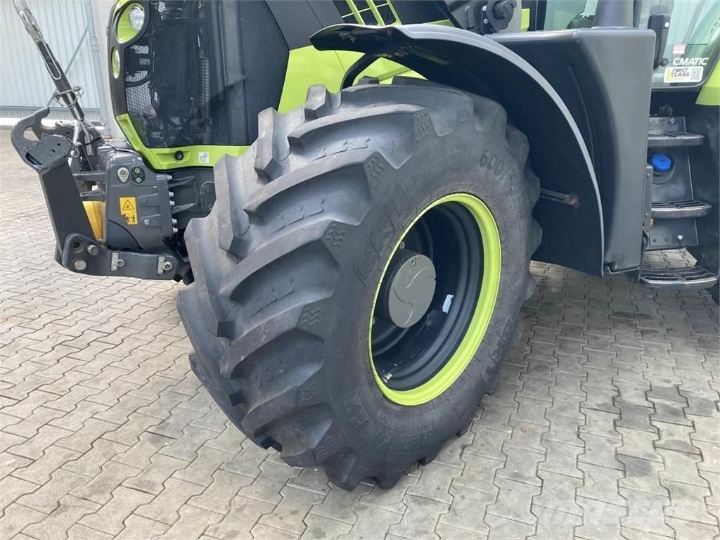 CLAAS Arion 660 Traktory