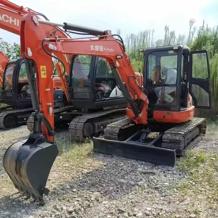 Kubota KX155 Pásové rýpadlá