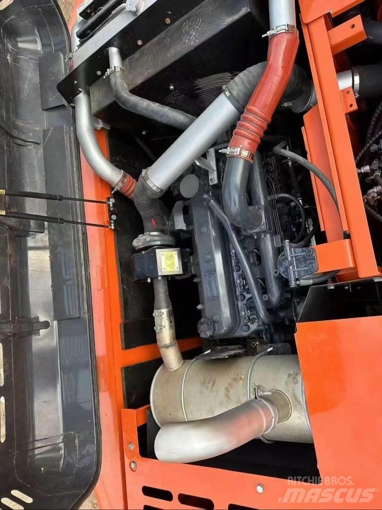 Doosan DX225LC-9C Pásové rýpadlá