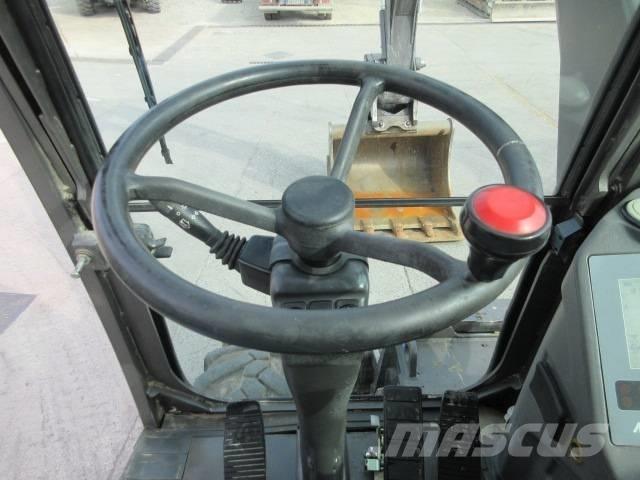 Mecalac 714 MW2 Kolesové rýpadlá
