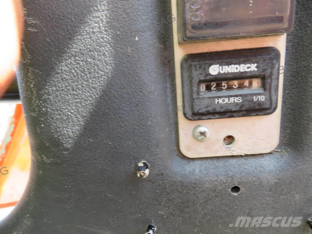Ausa D 600 APG Stavebné sklápače