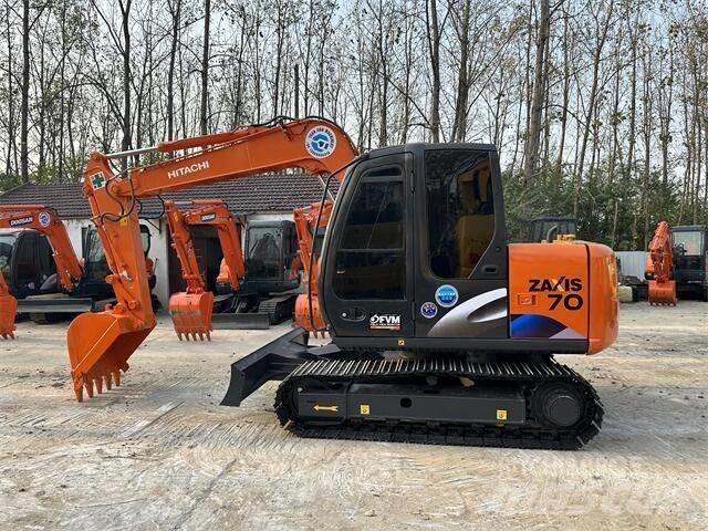 Hitachi ZX70 Pásové rýpadlá