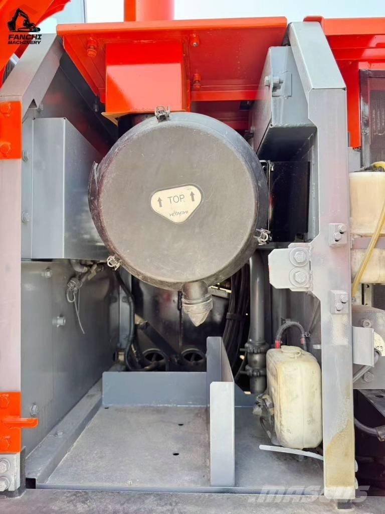 Hitachi 210-6 Midi rýpadlá 7 t - 12 t