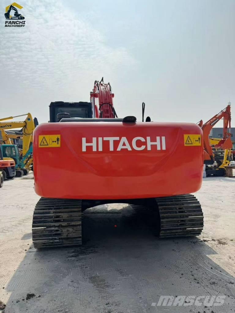 Hitachi 210-6 Midi rýpadlá 7 t - 12 t