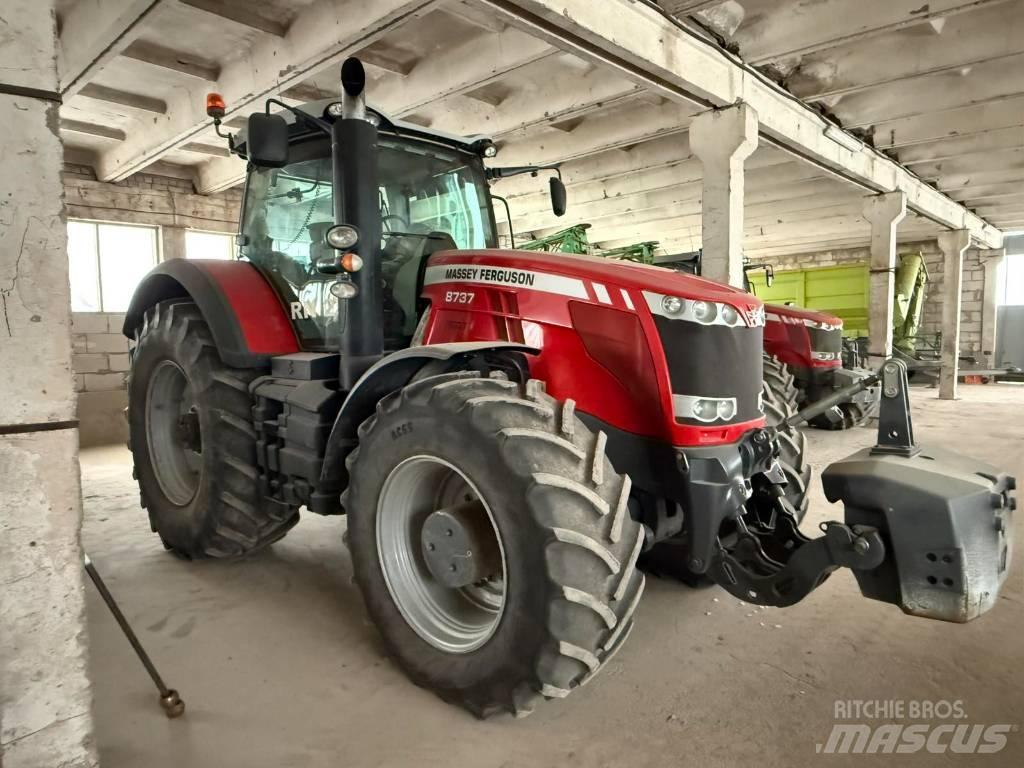 Massey Ferguson 8737 Traktory