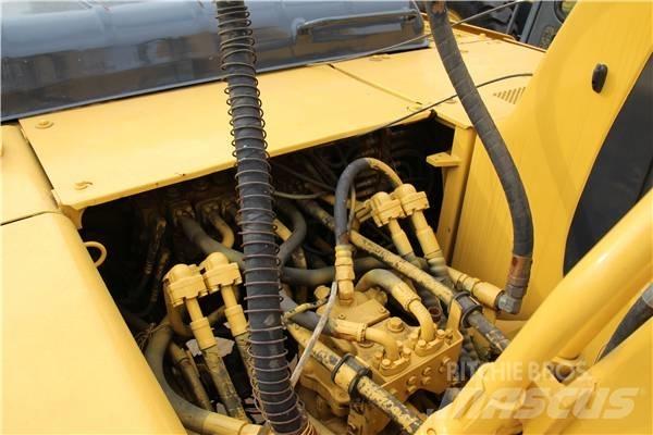 Komatsu PC 200-6 Pásové rýpadlá