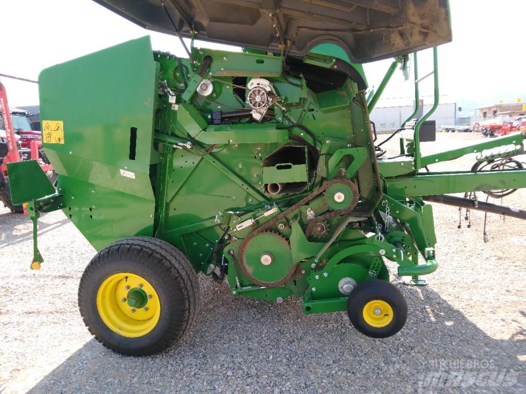 John Deere F441M Lisy na okrúhle balíky